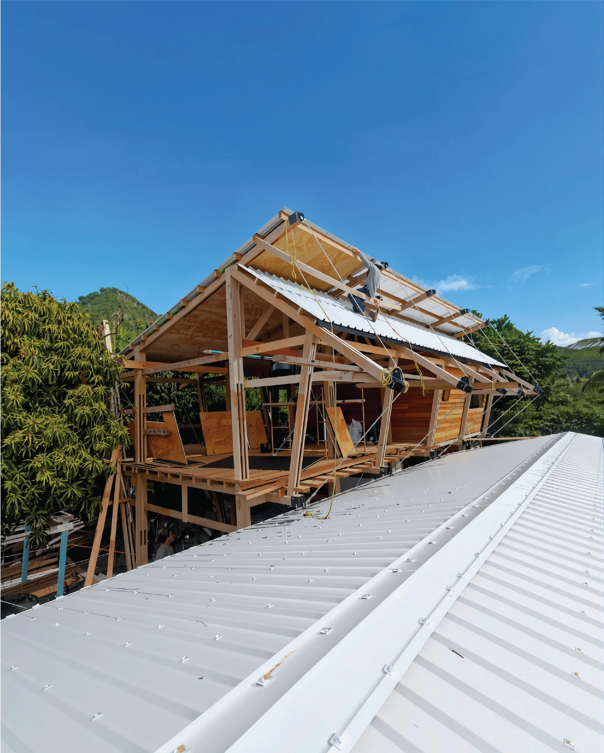 [050] REC Residence